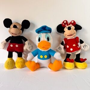 3 VTG Disney Plush Toys Core Mickey N Minnie Mouse, Christmas Carol Donald Duck